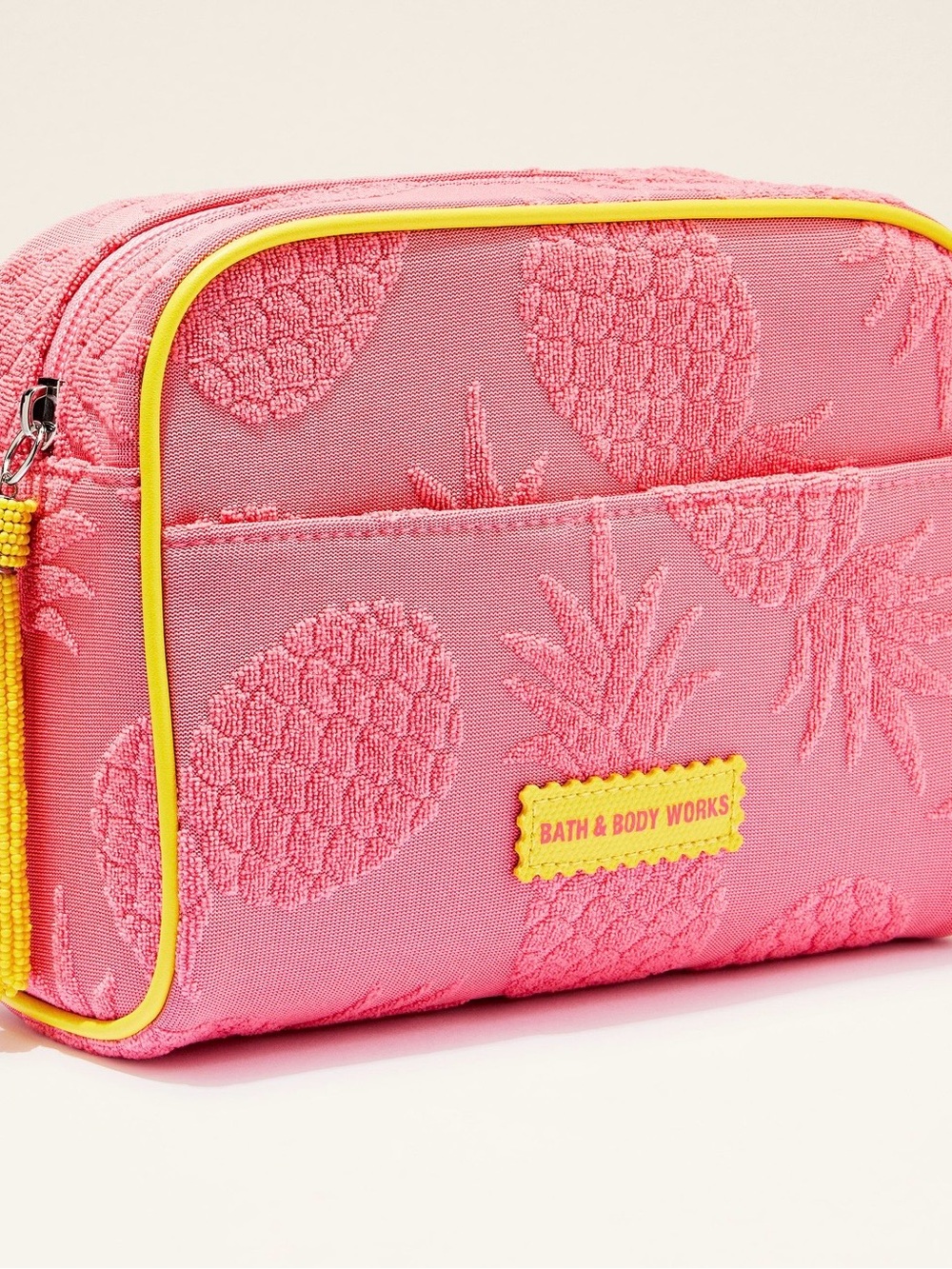 🆕🍍 BATH & BODY WORKS LIMITED EDITION PINK PINEAPPLE COSMETIC BAG. BRAND NEW.